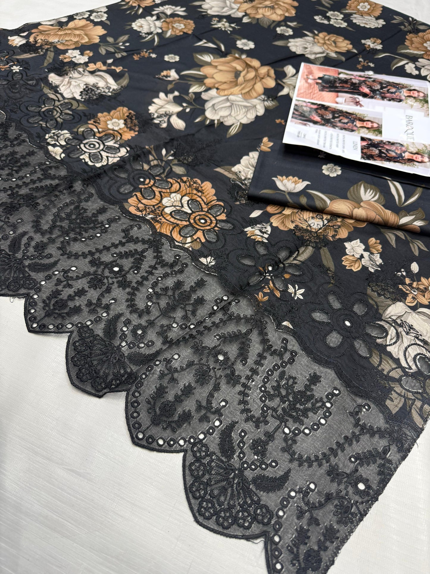 LINEN 72/72 3pc Full Embroidered - D#40